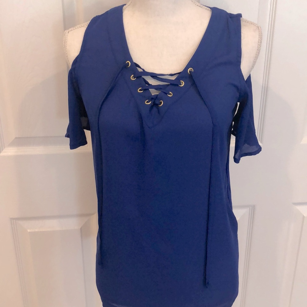 INC cold shoulder short sleeve top